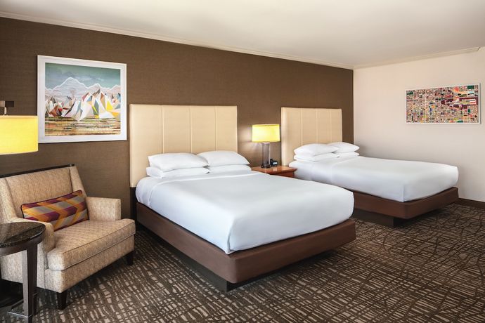 Imagen de la habitación del Hotel DoubleTree by Hilton Ontario Airport. Foto 8