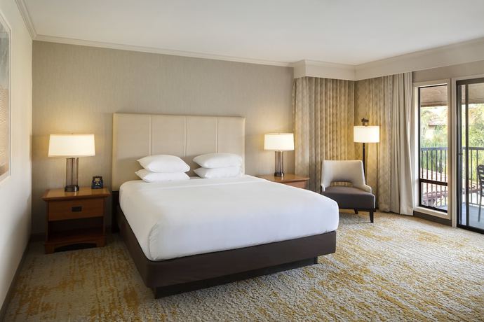 Imagen de la habitación del Hotel DoubleTree by Hilton Ontario Airport. Foto 12