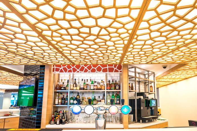 Imagen general del Hotel DoubleTree by Hilton Paris Bougival. Foto 5