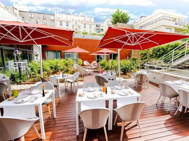 Imagen del bar/restaurante del Hotel DoubleTree by Hilton Paris Boulogne. Foto 4