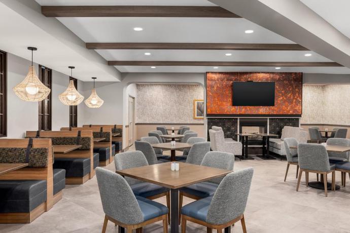 Imagen general del Hotel DoubleTree by Hilton Phoenix Midtown. Foto 5