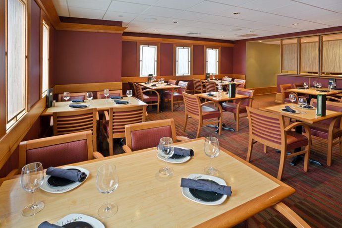 Imagen del bar/restaurante del Hotel DoubleTree by Hilton Providence Airport Warwick. Foto 3