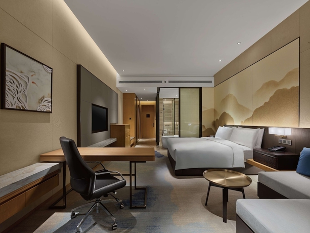 Imagen de la habitación del Hotel DoubleTree by Hilton Quzhou. Foto 6