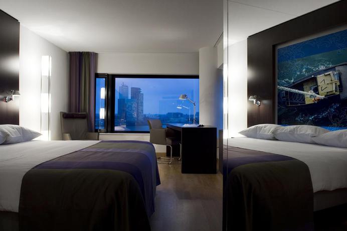 Imagen de la habitación del Hotel DoubleTree by Hilton Rotterdam Centre. Foto 2