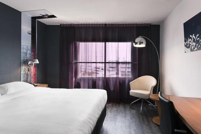 Imagen de la habitación del Hotel DoubleTree by Hilton Rotterdam Centre. Foto 3