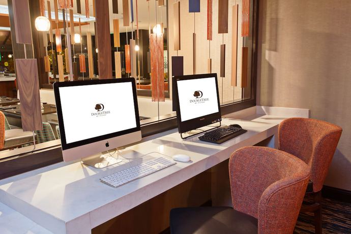 Imagen de los interiores del Hotel DoubleTree by Hilton San Bernardino. Foto 16