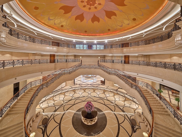 Imagen de los interiores del Hotel DoubleTree by Hilton Sanya Bay. Foto 4