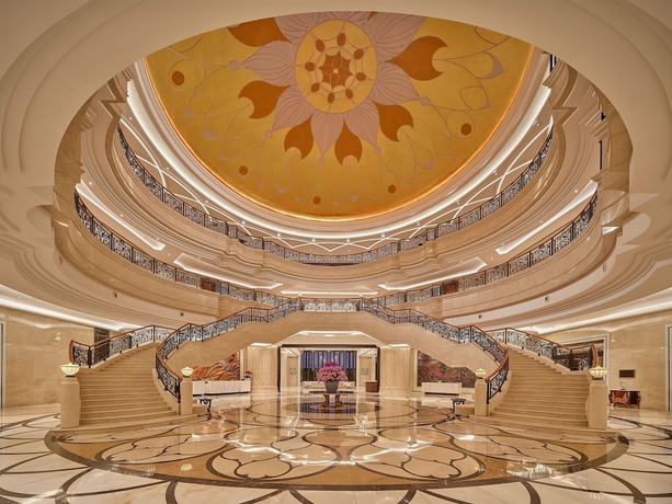 Imagen de los interiores del Hotel DoubleTree by Hilton Sanya Bay. Foto 6
