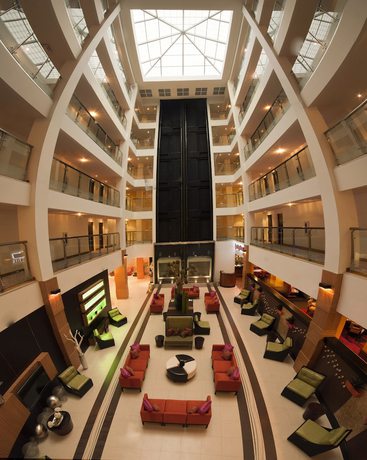 Imagen de los interiores del Hotel DoubleTree by Hilton Sarasota Bradenton Airport. Foto 17