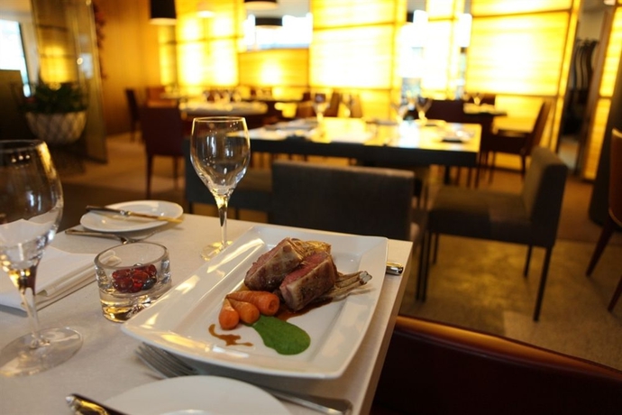 Imagen del bar/restaurante del Hotel DoubleTree by Hilton Sheffield City. Foto 4