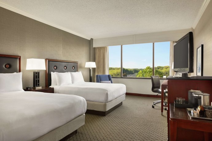 Imagen de la habitación del Hotel DoubleTree by Hilton South Charlotte Tyvola. Foto 3