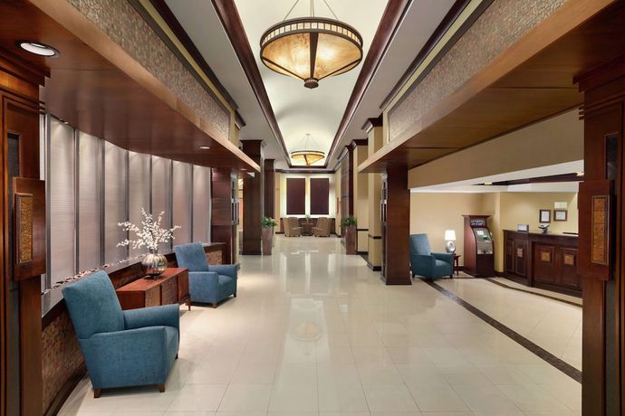 Imagen de los interiores del Hotel DoubleTree by Hilton South Charlotte Tyvola. Foto 19