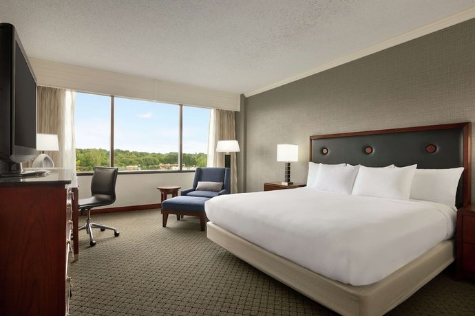 Imagen de la habitación del Hotel DoubleTree by Hilton South Charlotte Tyvola. Foto 4