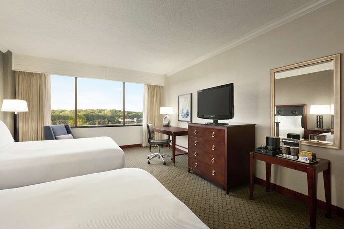 Imagen de la habitación del Hotel DoubleTree by Hilton South Charlotte Tyvola. Foto 6