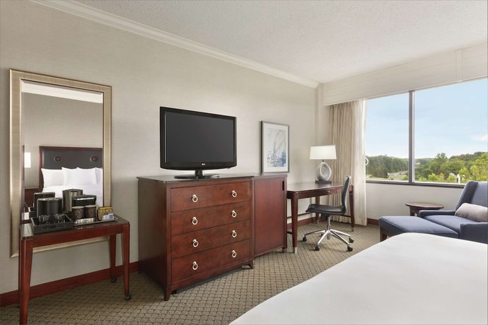 Imagen de la habitación del Hotel DoubleTree by Hilton South Charlotte Tyvola. Foto 14
