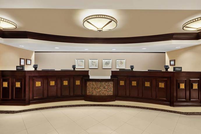 Imagen de los interiores del Hotel DoubleTree by Hilton South Charlotte Tyvola. Foto 20