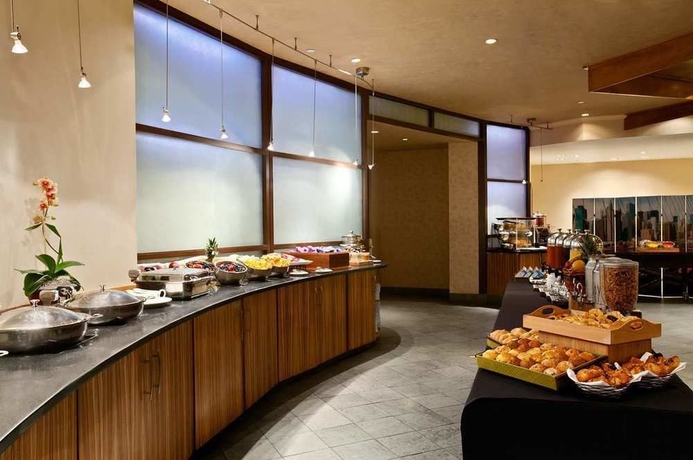 Imagen del bar/restaurante del Hotel DoubleTree by Hilton Stamford. Foto 2