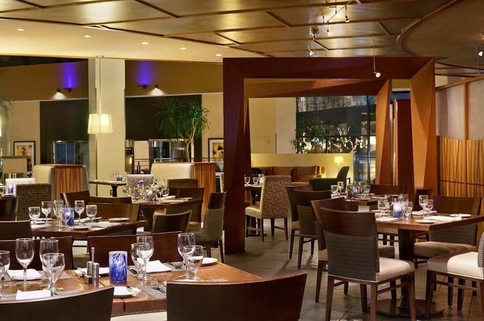 Imagen del bar/restaurante del Hotel DoubleTree by Hilton Stamford. Foto 3