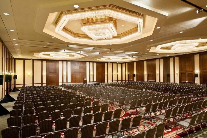 Imagen de los interiores del Hotel DoubleTree by Hilton Stamford. Foto 8