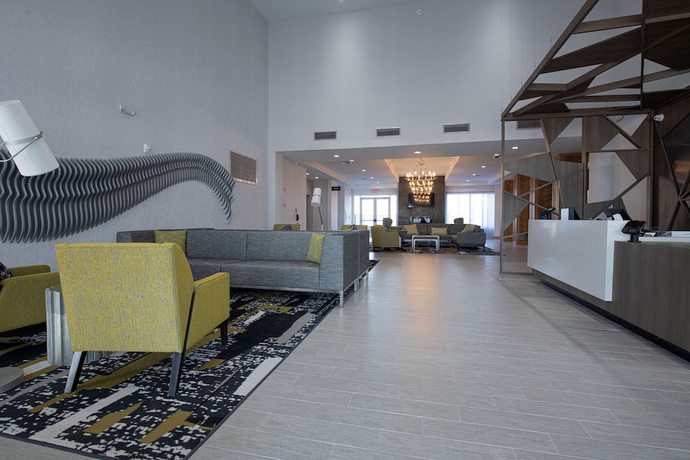 Imagen de los interiores del Hotel DoubleTree by Hilton Sulphur Lake Charles. Foto 13