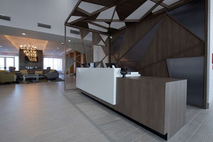 Imagen de los interiores del Hotel DoubleTree by Hilton Sulphur Lake Charles. Foto 14