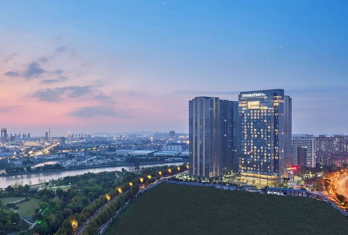 Imagen general del Hotel DoubleTree by Hilton Suzhou Wujiang. Foto 2