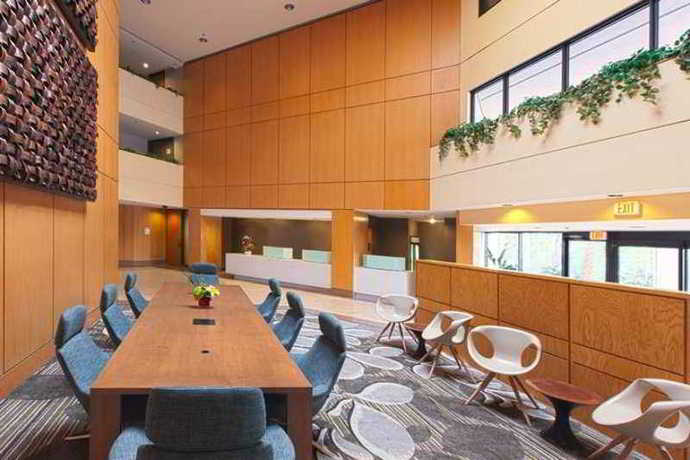 Imagen de los interiores del Hotel DoubleTree by Hilton Tampa Rocky Point Waterfront. Foto 5