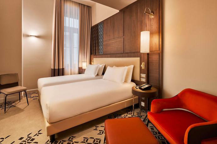 Imagen de la habitación del Hotel DoubleTree by Hilton Trieste. Foto 7