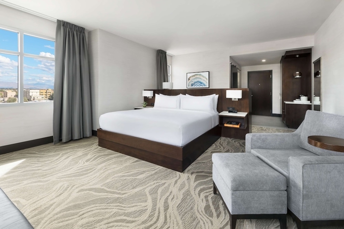 Imagen de la habitación del Hotel DoubleTree by Hilton Tucson Downtown Convention Center. Foto 4