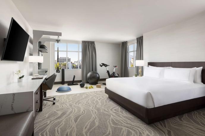 Imagen de la habitación del Hotel DoubleTree by Hilton Tucson Downtown Convention Center. Foto 12