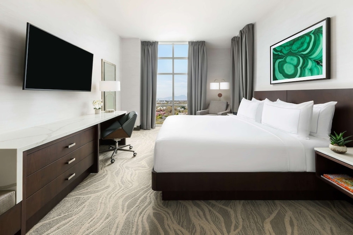 Imagen de la habitación del Hotel DoubleTree by Hilton Tucson Downtown Convention Center. Foto 15