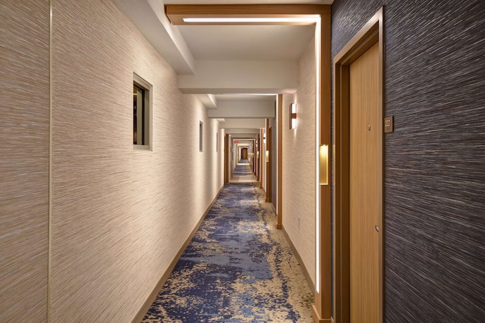 Imagen de los interiores del Hotel DoubleTree by Hilton Virginia Beach Oceanfront South. Foto 18
