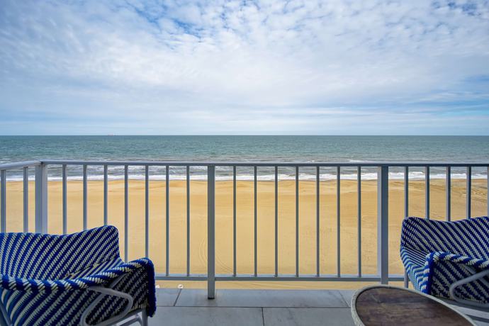 Imagen de la habitación del Hotel DoubleTree by Hilton Virginia Beach Oceanfront South. Foto 7