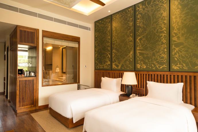 Imagen de la habitación del Hotel DoubleTree by Hilton Weerawila Rajawarna Resort. Foto 5