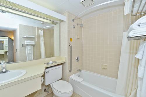 Imagen de la habitación del Hotel DoubleTree by Hilton Wilkes-Barre. Foto 7