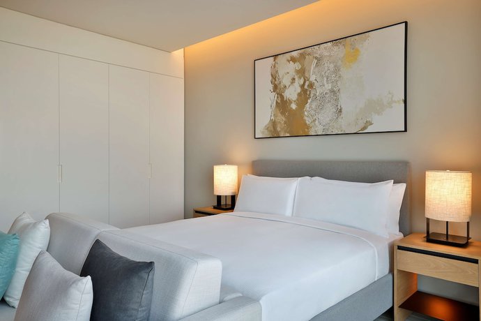 Imagen de la habitación del Hotel Doubletree By Hilton Abu Dhabi Yas Island Residences. Foto 8