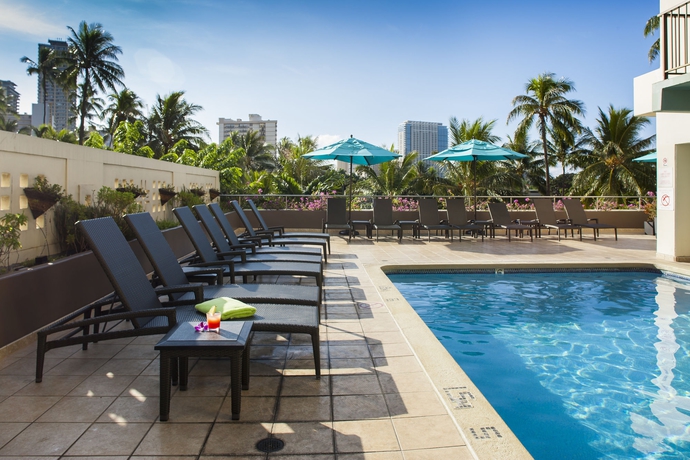 Imagen de la piscina del Hotel Doubletree By Hilton Alana - Waikiki Beach. Foto 15