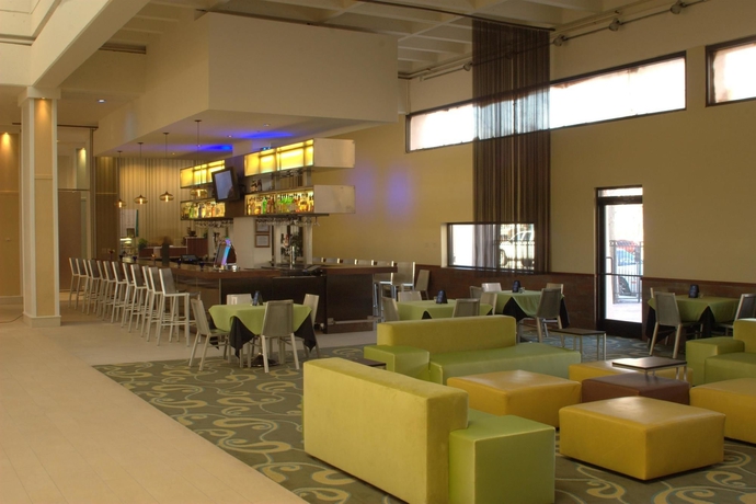 Imagen de los interiores del Hotel Doubletree By Hilton Albuquerque. Foto 16