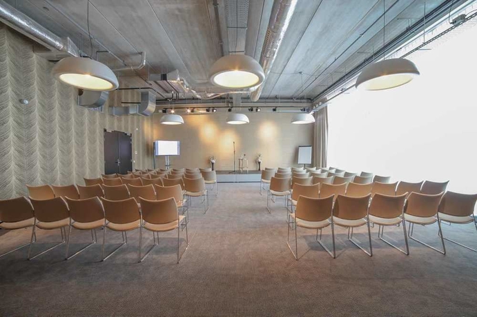 Imagen de los interiores del Hotel Doubletree By Hilton Amsterdam - Ndsm Wharf. Foto 15