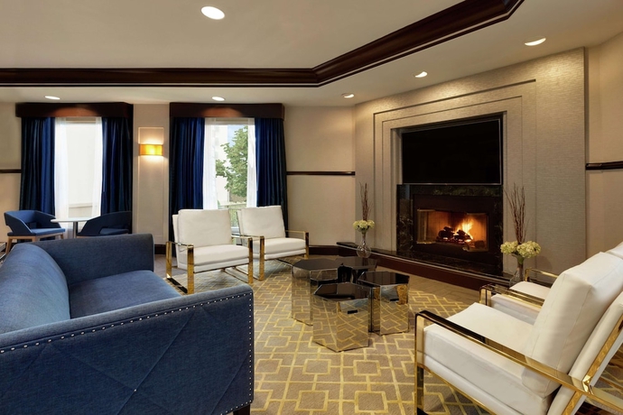 Imagen de los interiores del Hotel Doubletree By Hilton Annapolis. Foto 16