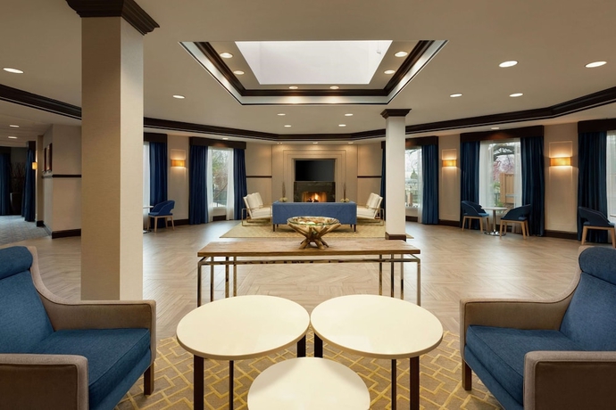 Imagen de los interiores del Hotel Doubletree By Hilton Annapolis. Foto 17