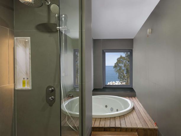 Imagen de la habitación del Hotel Doubletree By Hilton Antalya-kemer. Foto 11