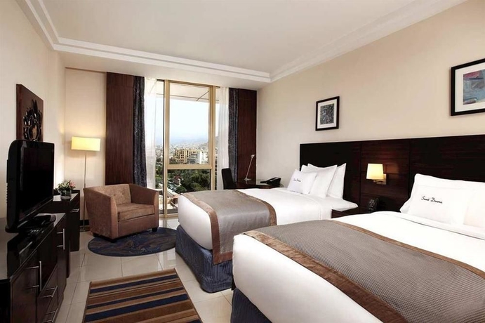 Imagen de la habitación del Hotel Doubletree By Hilton Aqaba. Foto 5