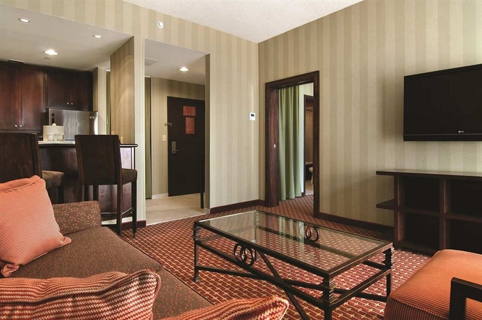Imagen de los interiores del Hotel Doubletree By Hilton Atlanta - Northlake. Foto 4