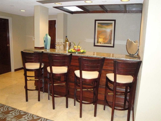 Imagen de la habitación del Hotel Doubletree By Hilton Augusta. Foto 5