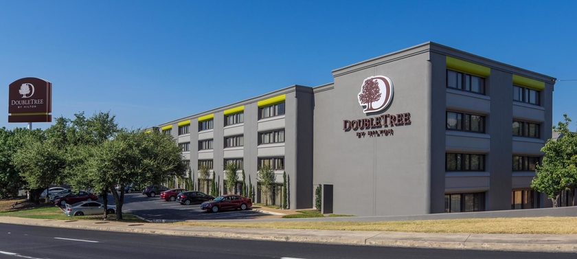 Imagen de los interiores del Hotel Doubletree By Hilton Austin Northwest Arboretum. Foto 12