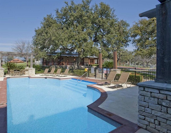 Imagen de la piscina del Hotel Doubletree By Hilton Austin - University Area. Foto 15