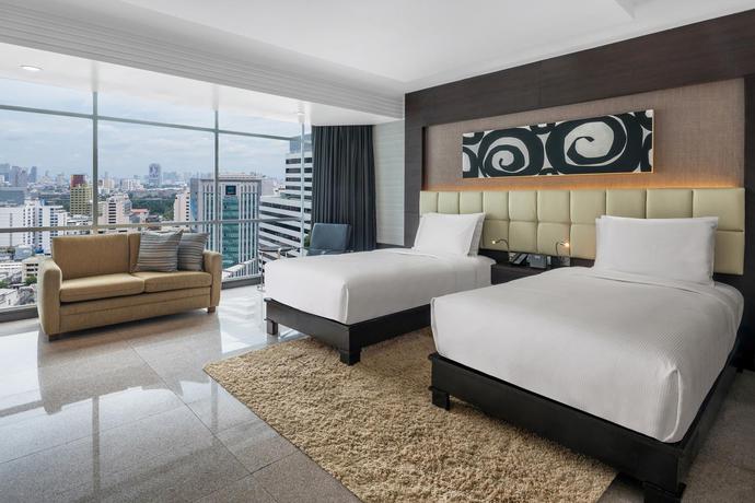 Imagen general del Hotel Doubletree By Hilton Bangkok Ploenchit. Foto 17