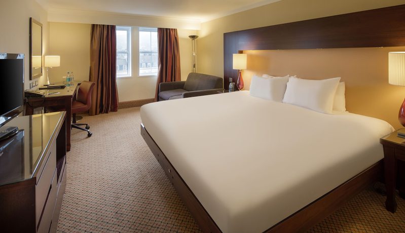 Imagen de la habitación del Hotel Doubletree By Hilton Bath. Foto 9