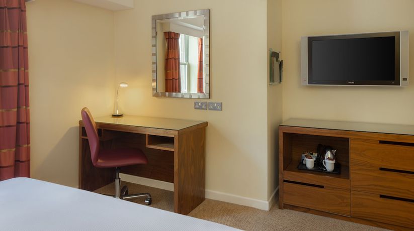 Imagen de la habitación del Hotel Doubletree By Hilton Bath. Foto 16